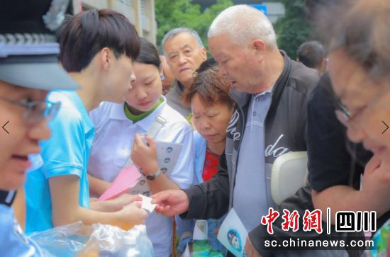 活动现场。 活动现场。